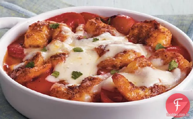 Camarão Cajun e tomate