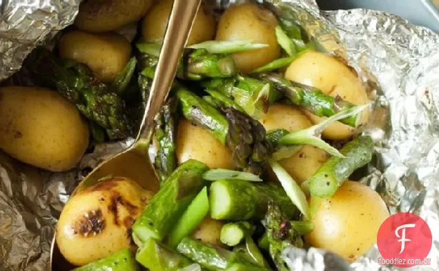 Embalagens de batata e aspargos