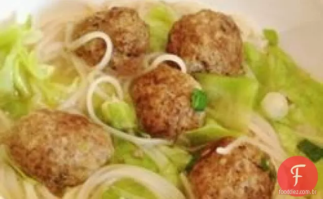 Sopa de cabeça de leão chinês
