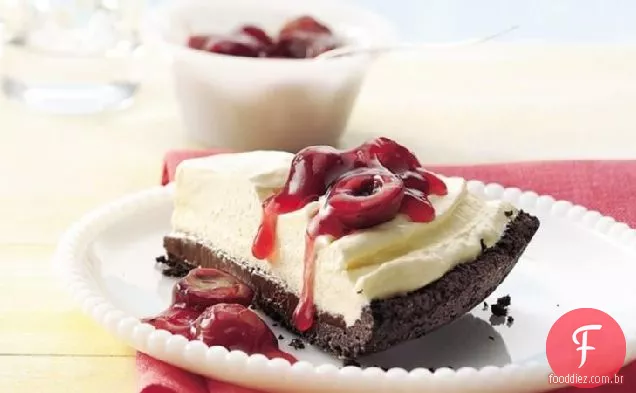 Torta De Sorvete De Chocolate Cereja