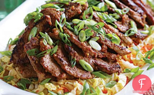 Medalhões de Porco de estilo coreano picantes com Slaw Asiático