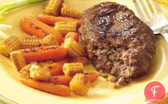 Pão de carne teriyaki grelhado e pacotes de vegetais