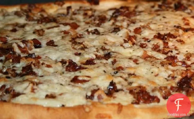 Cebola caramelizada e pizza crocante Pancetta