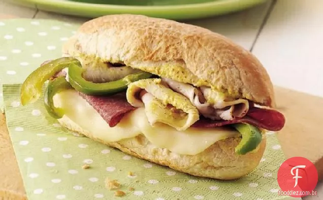 Sanduíches Hoagie na grelha