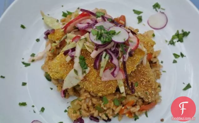 Corrida do Chef: Peixe-Gato com crosta de Fubá com arroz de tomate e abobrinha e Slaw de rabanete