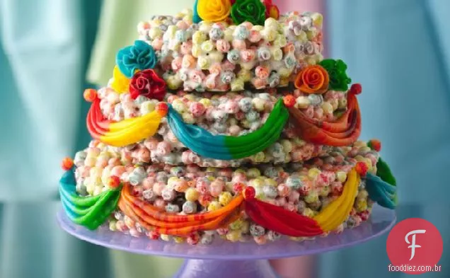 Bolo Da Camada Do Cereal