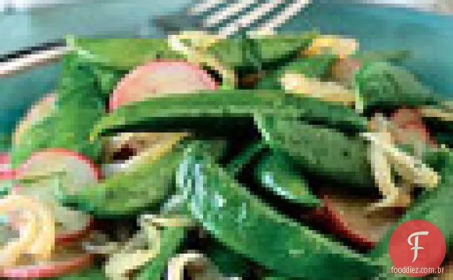 Rabanetes salteados e ervilhas com endro