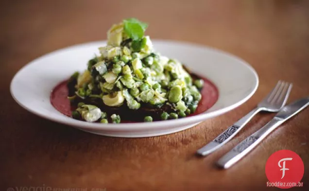 Favas, Ervilha E Alcachofra Com Queijo De Cabra