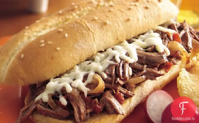 Fogão Lento Italiano Shredded Beef Hoagies
