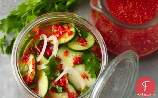 Picles Frescos Do Refrigerador De Sriracha