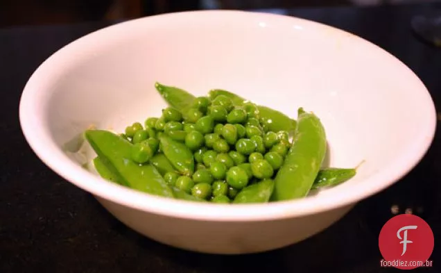 Jantar Hoje À Noite: Ervilhas Verdes E Ervilhas De Açúcar No Molho De Gergelim