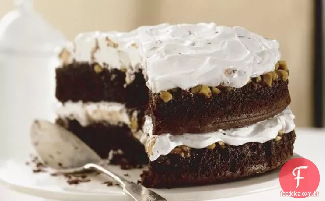 Peanut-Caramel-Candy Bar Cake