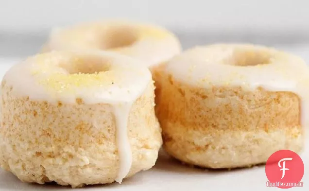Rosquinhas de limão assadas com esmalte de limão