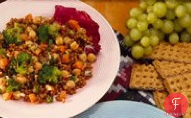 Salada Saudável Da Baga Do Trigo Do Livro De Receitas Do Coração