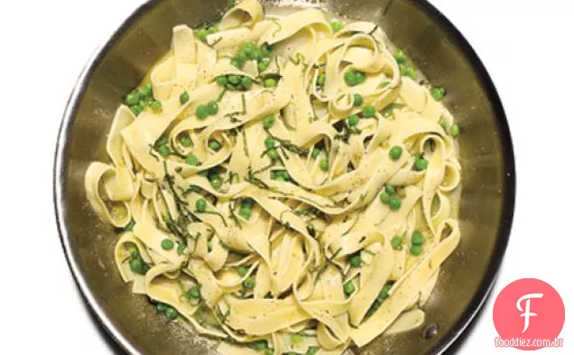 Fettuccine Com Ervilhas E Hortelã