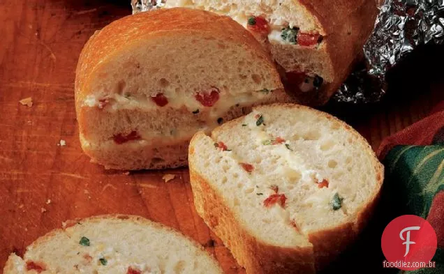 Pão De Pimenta Vermelha Torrado Com Queijo