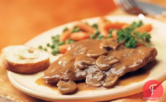 Bife suíço e molho