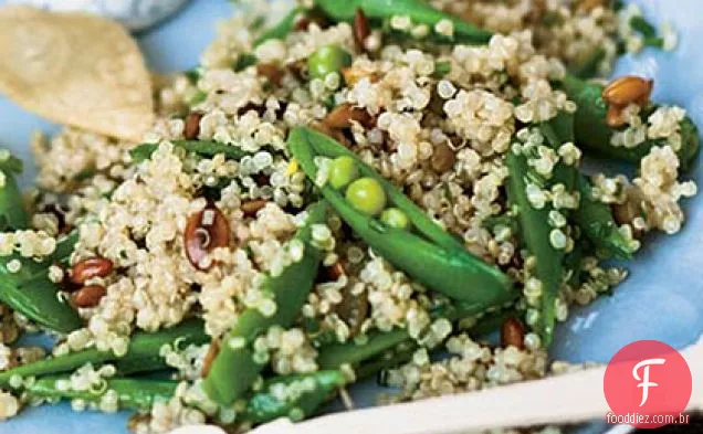 Salada de Quinoa com ervilhas de açúcar