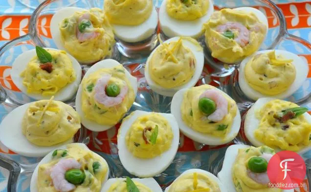 Camarão E Ervilha Da Primavera Deviled Eggs