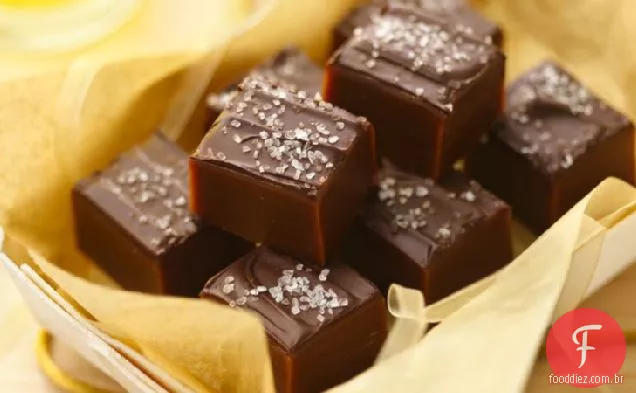 Caramelos De Sal Marinho Com Cobertura De Chocolate
