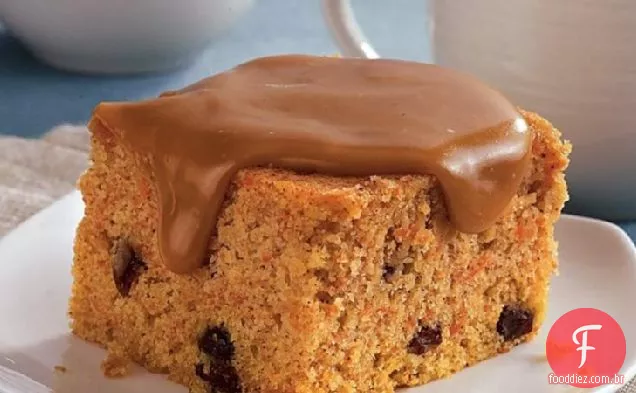 Bolo de caramelo e cenoura