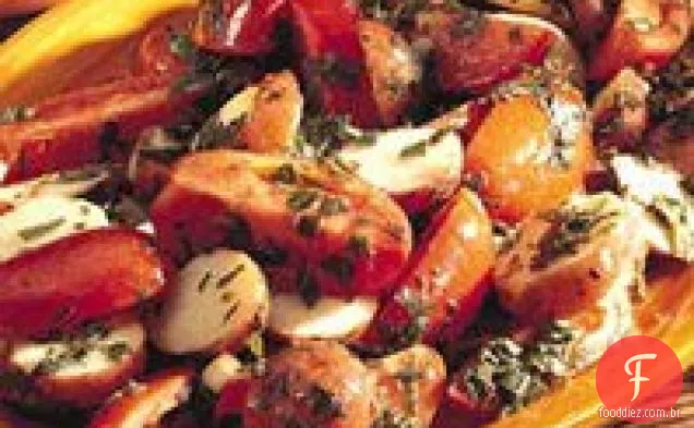 Salada de tomate e batata Herbed