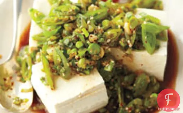 Tofu Com Ervilhas E Cebolinhas