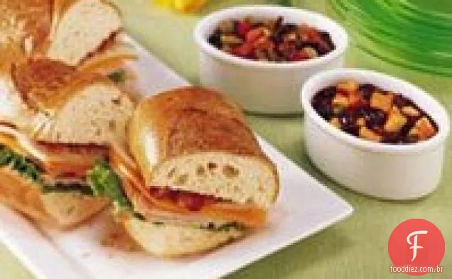 Turquia Subs com salsa cereja