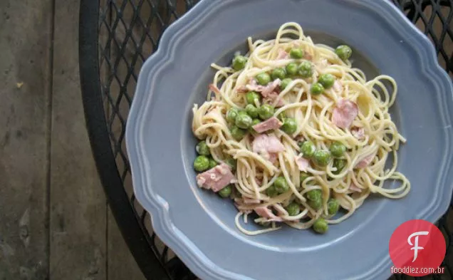 Macarrão Com Ervilhas, Proscuitto E Limão