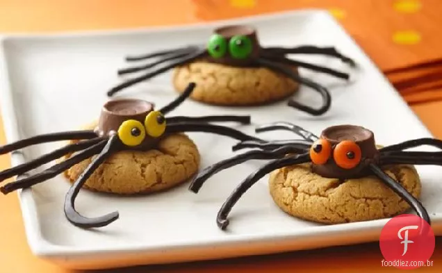 Biscoitos Da Aranha Da Manteiga De Amendoim