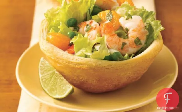 Salada de camarão Mojito em Tigelas De Biscoito