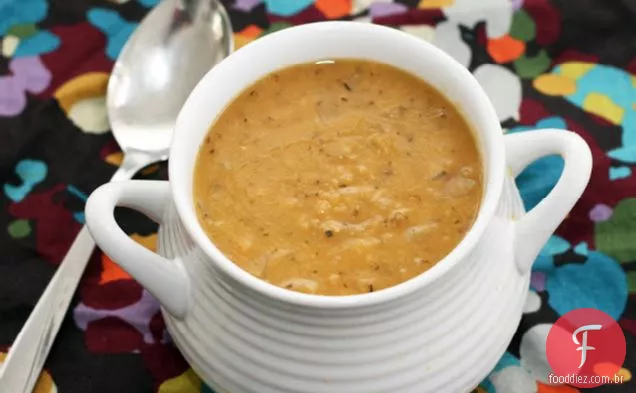 Ärtsoppa (sopa sueca de ervilha amarela)