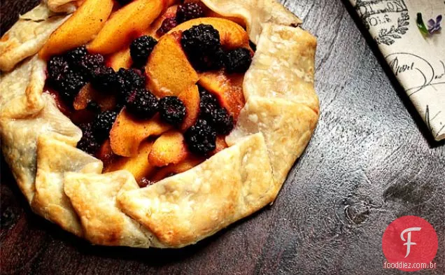 Amora e pêssego Galette