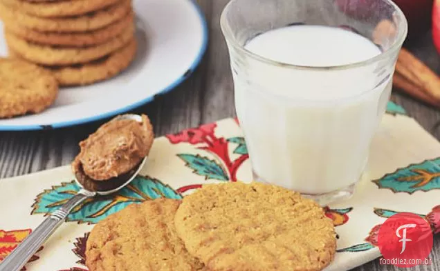 Canela Passas Redemoinho Manteiga De Amendoim Biscoitos