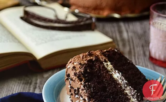 Desafio de estilo alimentar / Bolo De Chocolate maltado com recheio de Marshmallow torrado