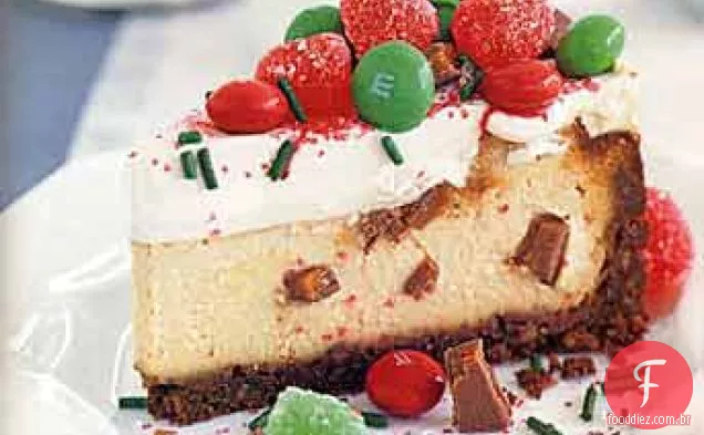 Cheesecake de Natal com recheio de caramelo inglês