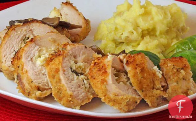 Peitos de frango recheados com queijo de cabra e manjericão