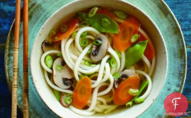 Sopa De Macarrão Udon Japonês