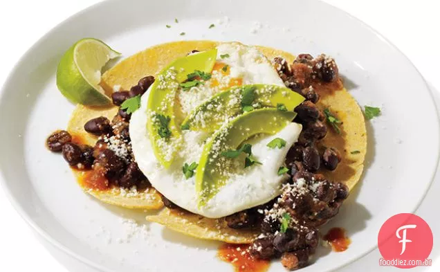 Tortilhas com ovos e Pimenta De Feijão picante