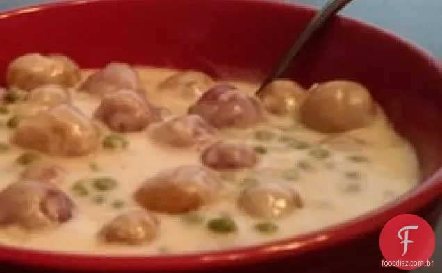 Ervilhas com creme e batatas novas