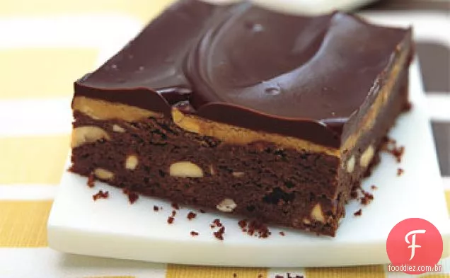 Manteiga de amendoim e Fudge Brownies com amendoim salgado