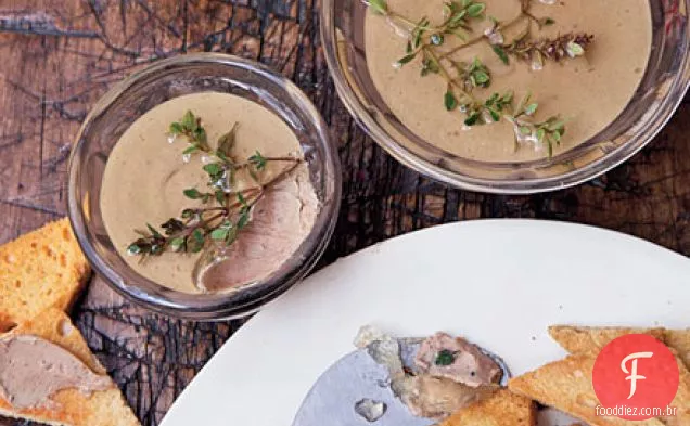 Mousse De Fígado de galinha com Riesling-Thyme Gelée