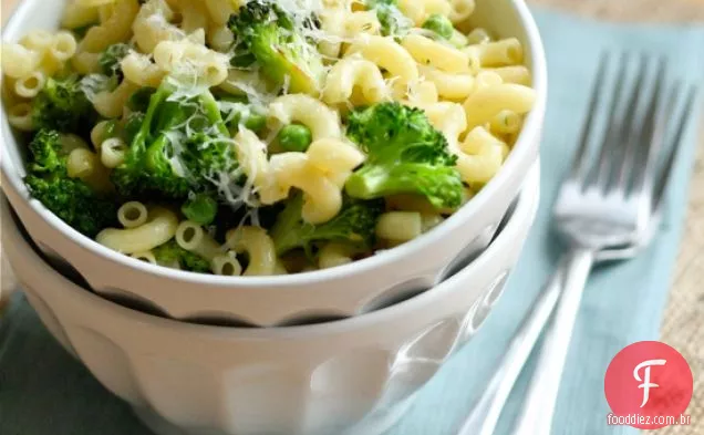 Macarrão Com Brócolis E Ervilhas