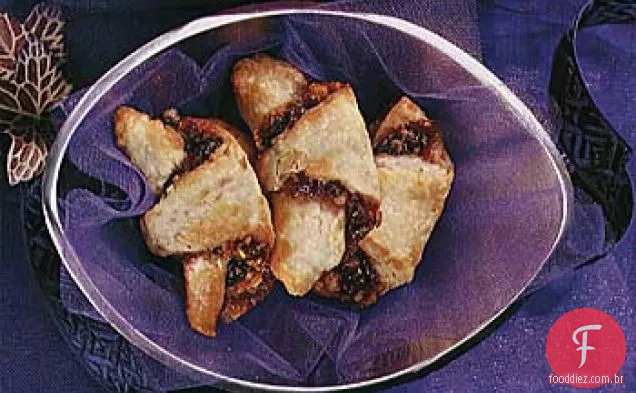 Chocolate Chip, cereja e noz Rugelach