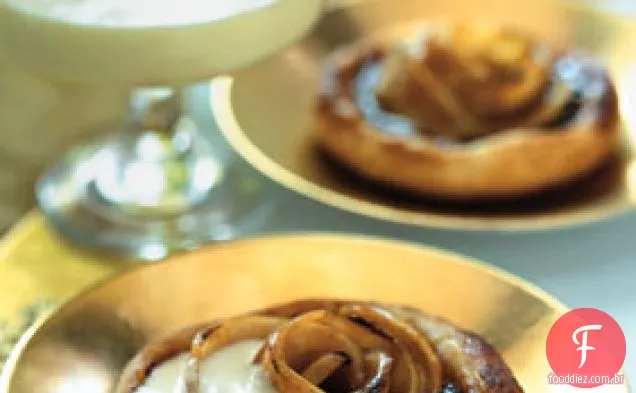 Tortinhas de maçã caramelizadas com creme Calvados