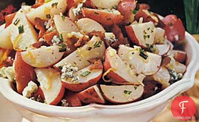Salada de batata e queijo azul