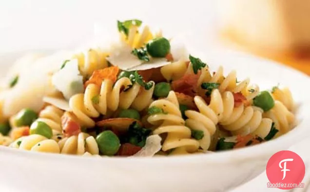 Massa com Prosciutto e ervilhas