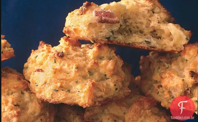 Cheddar, Bacon e biscoitos de Cebolinha frescos