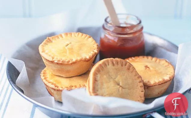 Tortas De Cordeiro E Ervilha