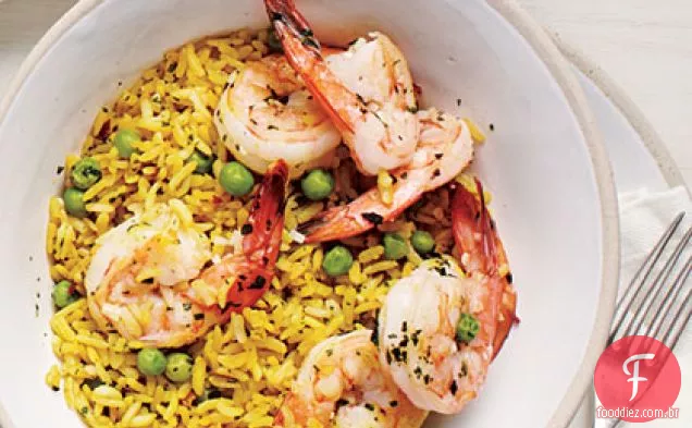 Tigela de arroz com camarão e ervilha